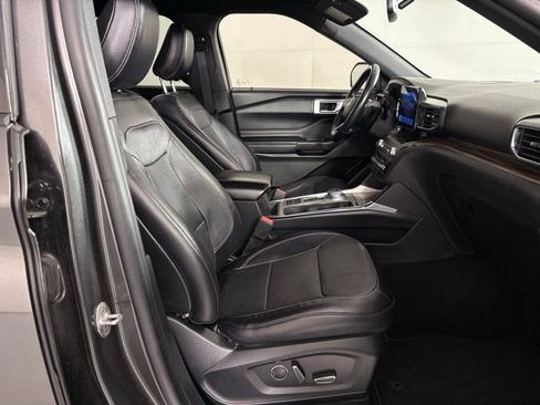 Used 2020 Ford Explorer Limited RWD image 45