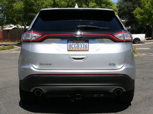 Used 2018 Ford Edge SEL AWD/4WD image 5