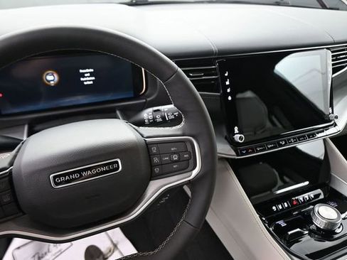 New 2026 Jeep Grand Wagoneer Limited AWD/4WD image 31