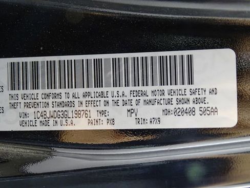 Used 2016 Jeep Wrangler Unlimited Sport image 14