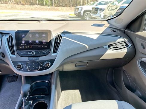 Used 2023 Chevrolet Malibu LT image 20