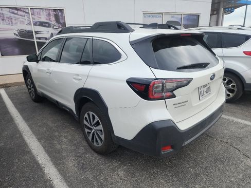 Used 2024 Subaru Outback Premium image 6