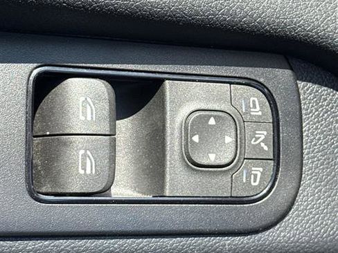 Used 2024 Mercedes-Benz Sprinter 2500 image 31