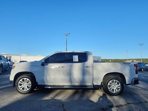 Used 2023 Chevrolet Silverado 1500 LTZ image 2