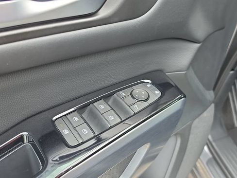 Certified 2026 Nissan Pathfinder SL FWD image 21