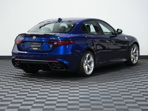 Used 2019 Alfa Romeo Giulia Quadrifoglio w/ Driver Assist Dynamic Package image 6