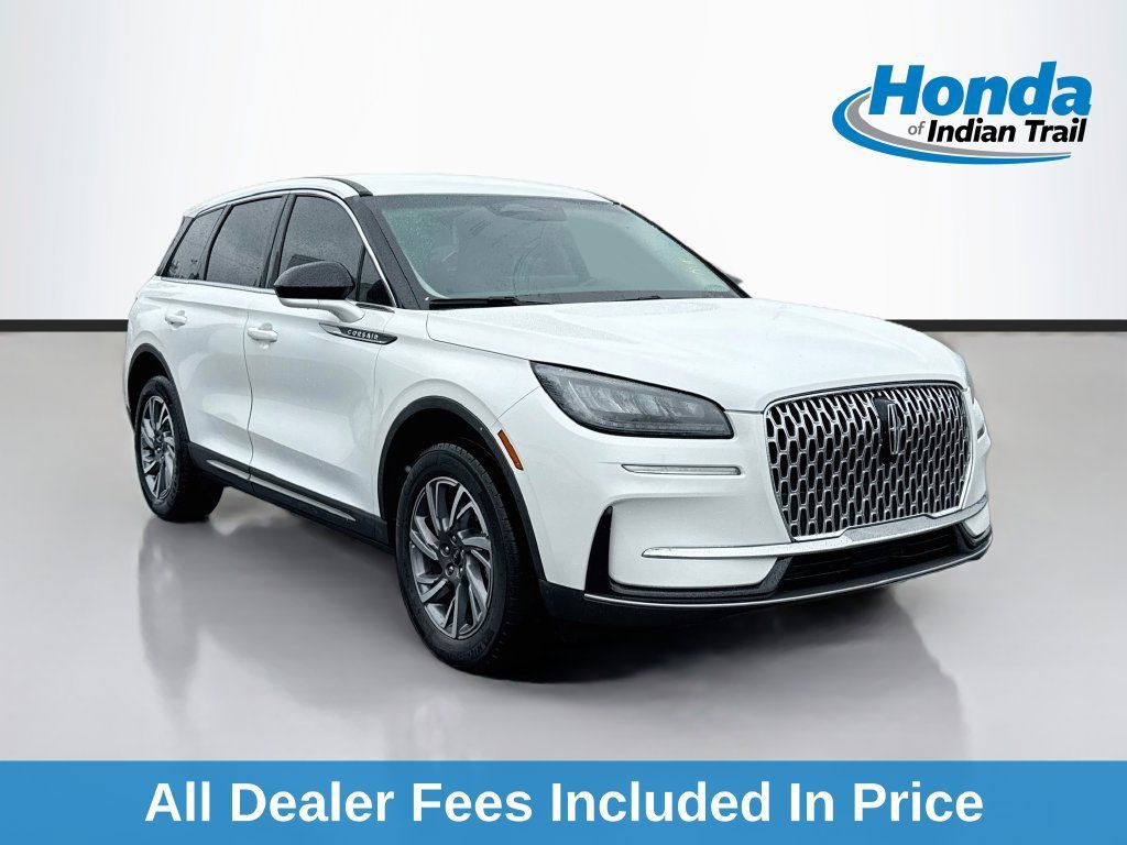 Used 2023 Lincoln Corsair FWD image 1