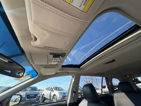 Used 2011 Subaru Outback 2.5i Limited w/ PWR Moonroof Pkg image 16