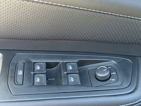 New 2026 Volkswagen Atlas Cross Sport SE image 15