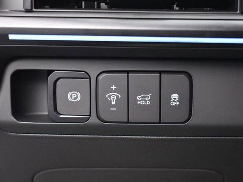 Used 2025 Hyundai Santa Fe Calligraphy w/ Tow & Go Package image 18