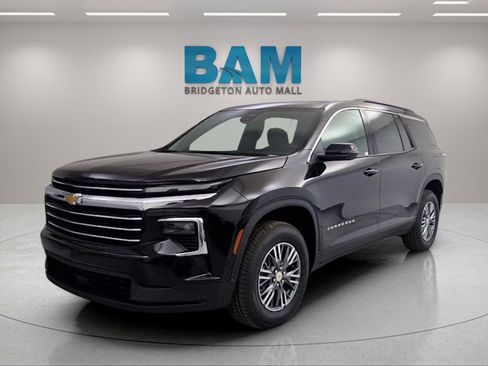 New 2026 Chevrolet Traverse LT w/ Driver Confidence Package image 7