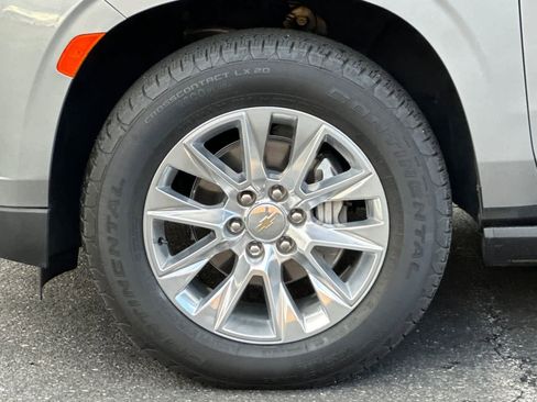 Used 2024 Chevrolet Tahoe Premier w/ Premium Package image 26