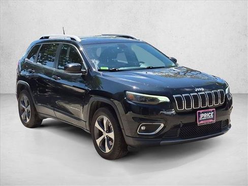 Used 2019 Jeep Cherokee Limited AWD/4WD image 3