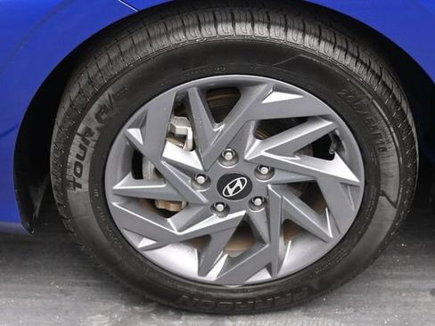 Used 2024 Hyundai Elantra SEL FWD image 37