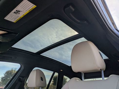 Used 2019 BMW X3 sDrive30i image 17