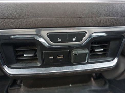 Used 2019 GMC Sierra 1500 SLT image 15