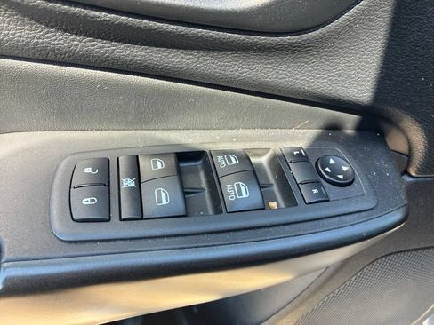 Used 2021 Jeep Cherokee Trailhawk w/ Trailer Tow Group AWD/4WD image 8