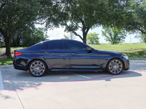Used 2018 BMW 530i w/ M Sport Package RWD image 8