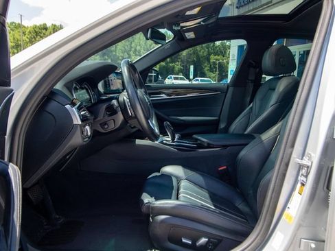 Used 2018 BMW 540i RWD image 6