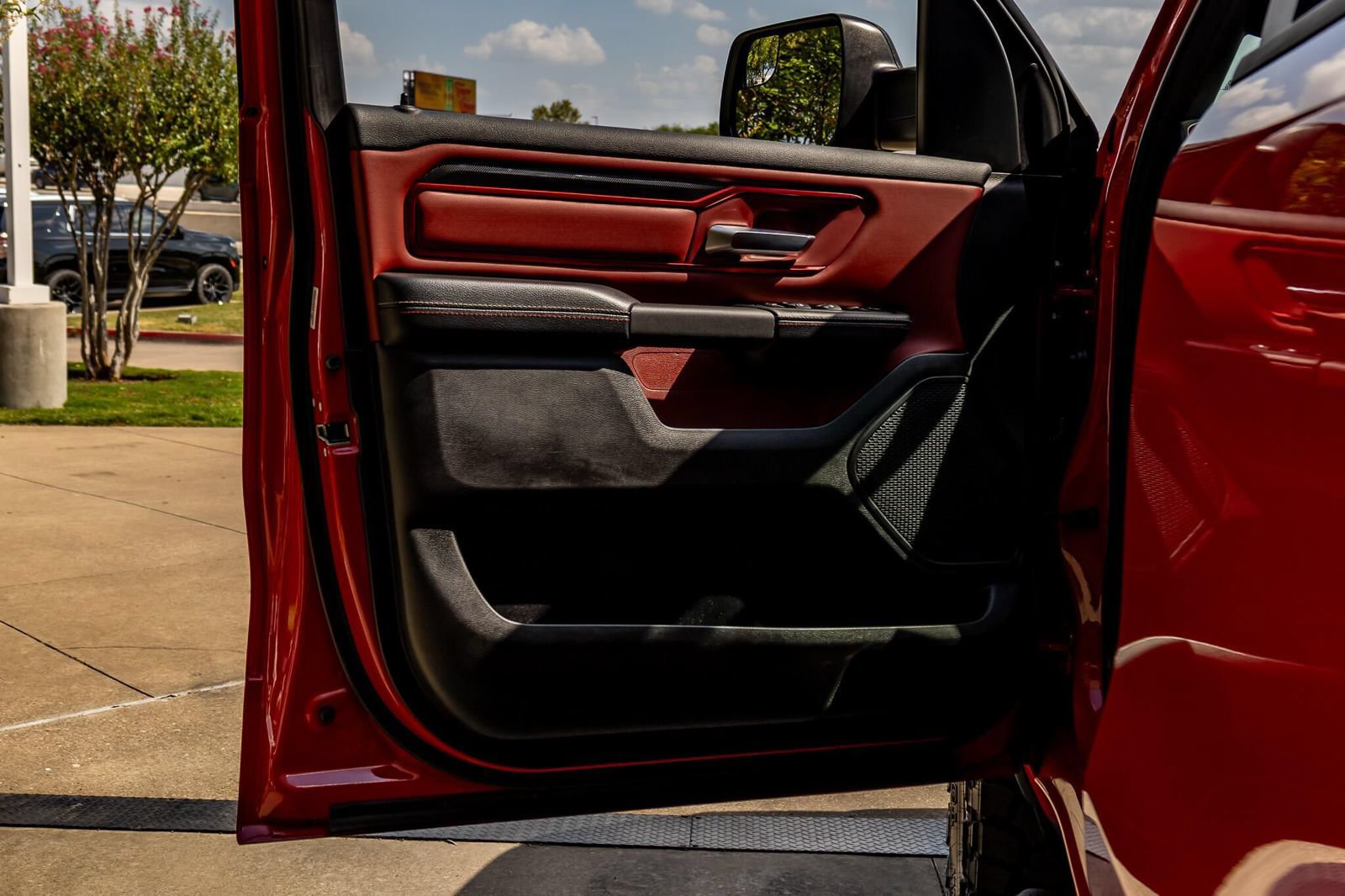 Used 2021 RAM 1500 Rebel AWD/4WD image 36