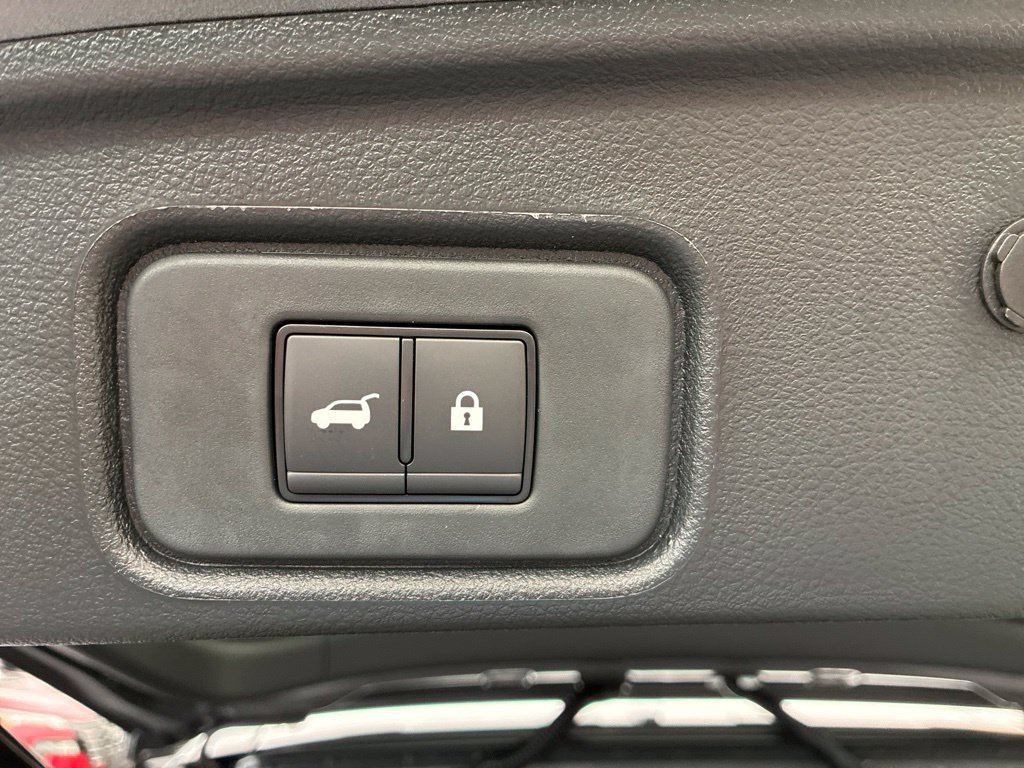 New 2026 Nissan Pathfinder SL w/ SL Premium Package (P04) AWD/4WD image 14