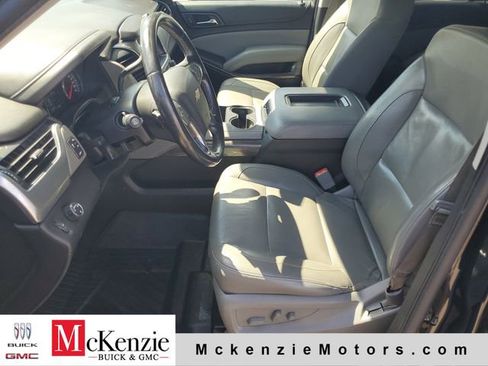 Used 2016 Chevrolet Suburban LT RWD image 6