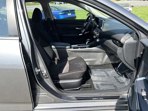 Certified 2023 Nissan Sentra SR w/ Electronics Package image 24