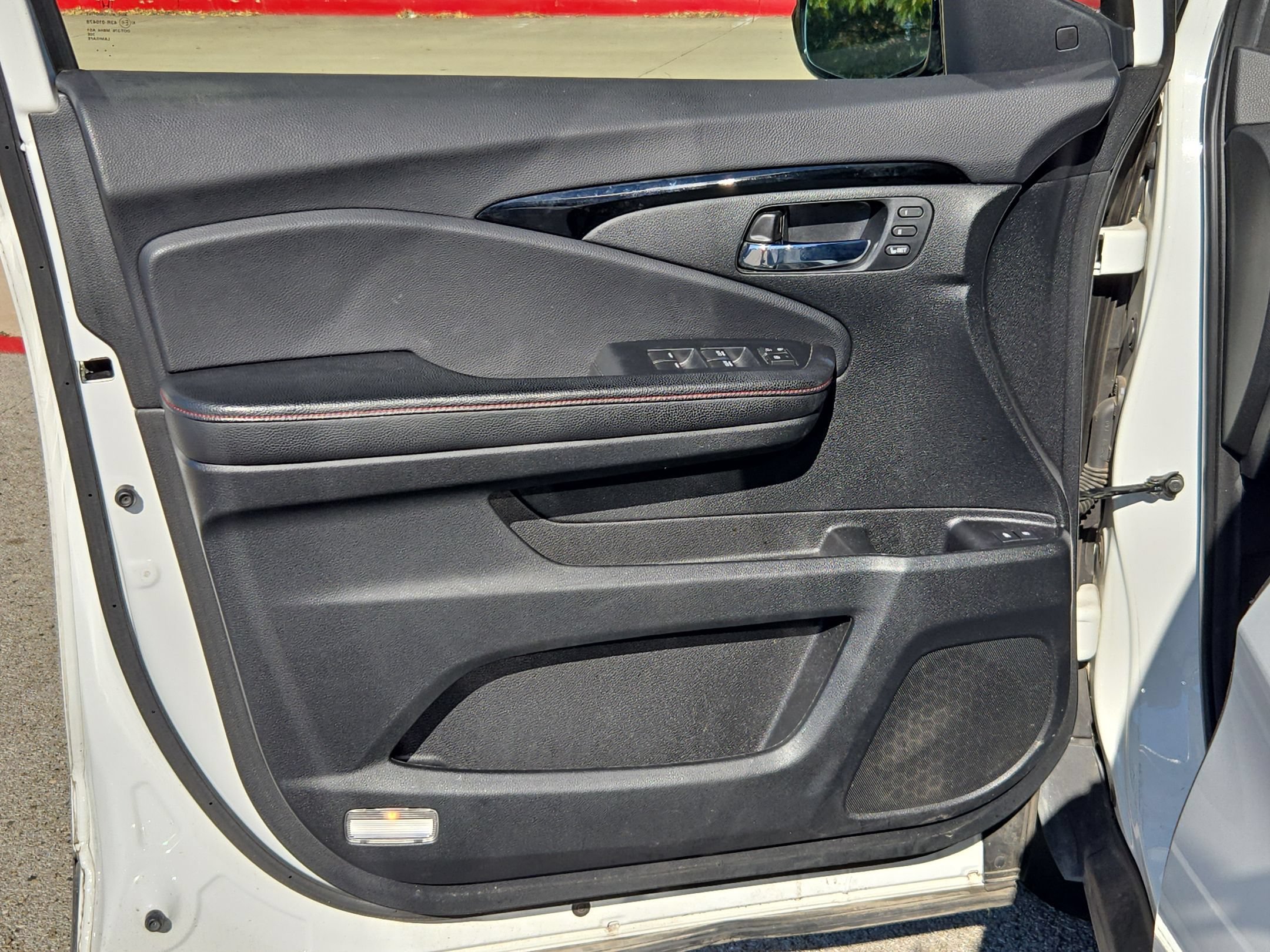 Used 2021 Honda Pilot Black Edition image 10
