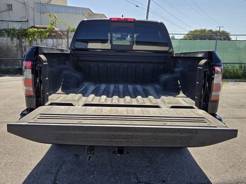 Used 2022 Nissan Frontier PRO-4X w/ Off-Road Protection Package AWD/4WD image 13