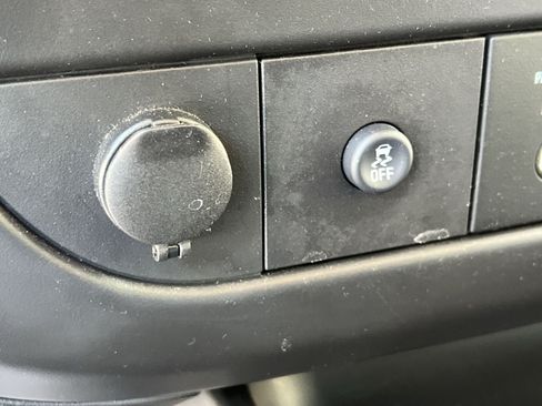 Used 2025 Chevrolet Express 3500 LT w/ LT Preferred Equipment Group RWD image 36