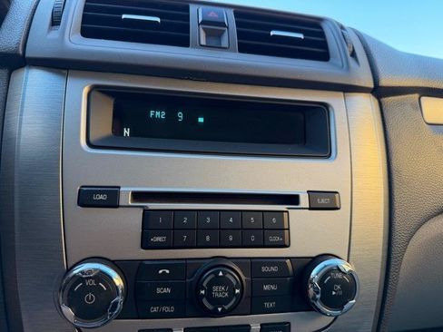 Used 2010 Ford Fusion SE FWD image 87