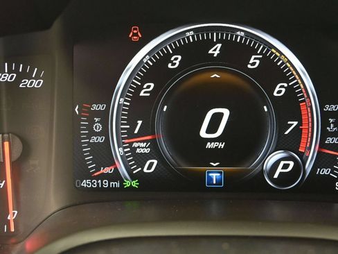 Used 2014 Chevrolet Corvette Stingray Convertible w/ 3LT Preferred Equipment Group RWD image 10