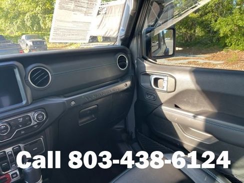 Used 2022 Jeep Wrangler Unlimited Rubicon 4xe w/ Cold Weather Group AWD/4WD image 11