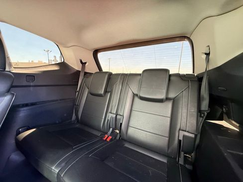 Used 2023 Volkswagen Atlas SEL R-Line image 9