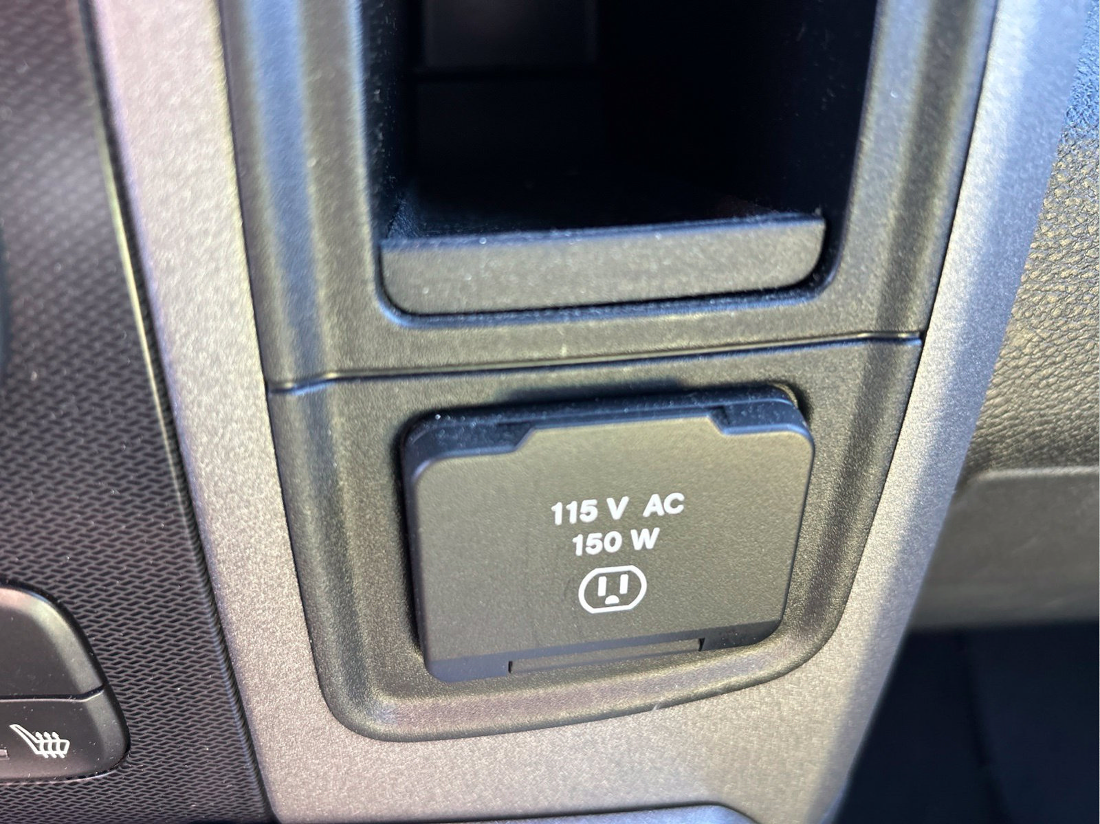 Certified 2016 RAM 1500 Rebel w/ Luxury Group AWD/4WD image 32