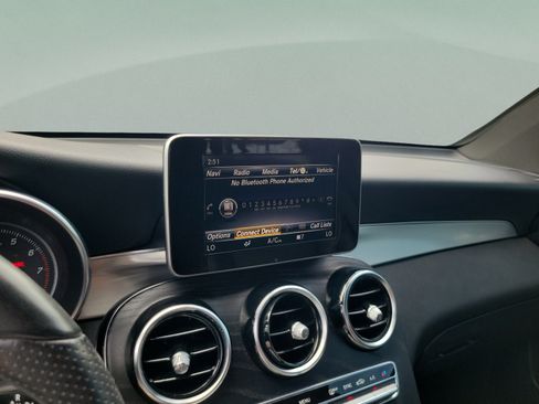 Used 2019 Mercedes-Benz GLC 300 image 19