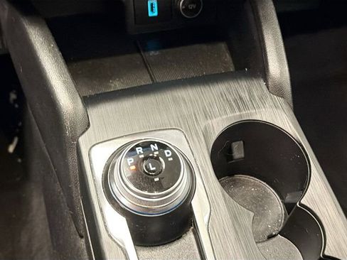 Used 2020 Ford Escape SE image 16