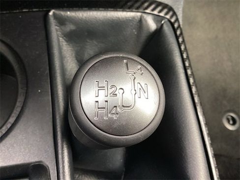 Certified 2024 Toyota 4Runner TRD Off-Road Premium image 25