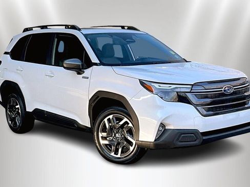 New 2025 Subaru Forester Premium image 1