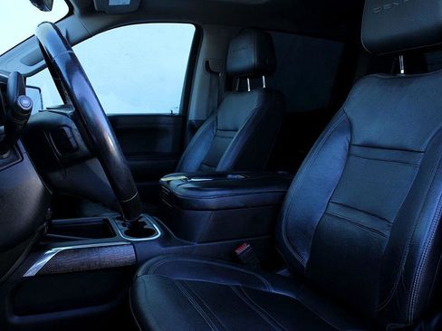 Used 2019 GMC Sierra 1500 Denali w/ Denali Ultimate Package image 12