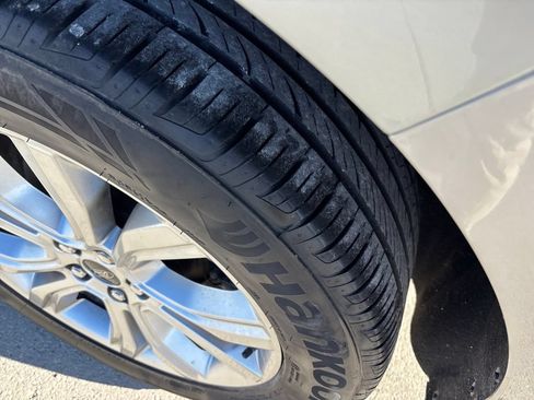 Certified 2024 Ford Edge Titanium AWD/4WD image 9
