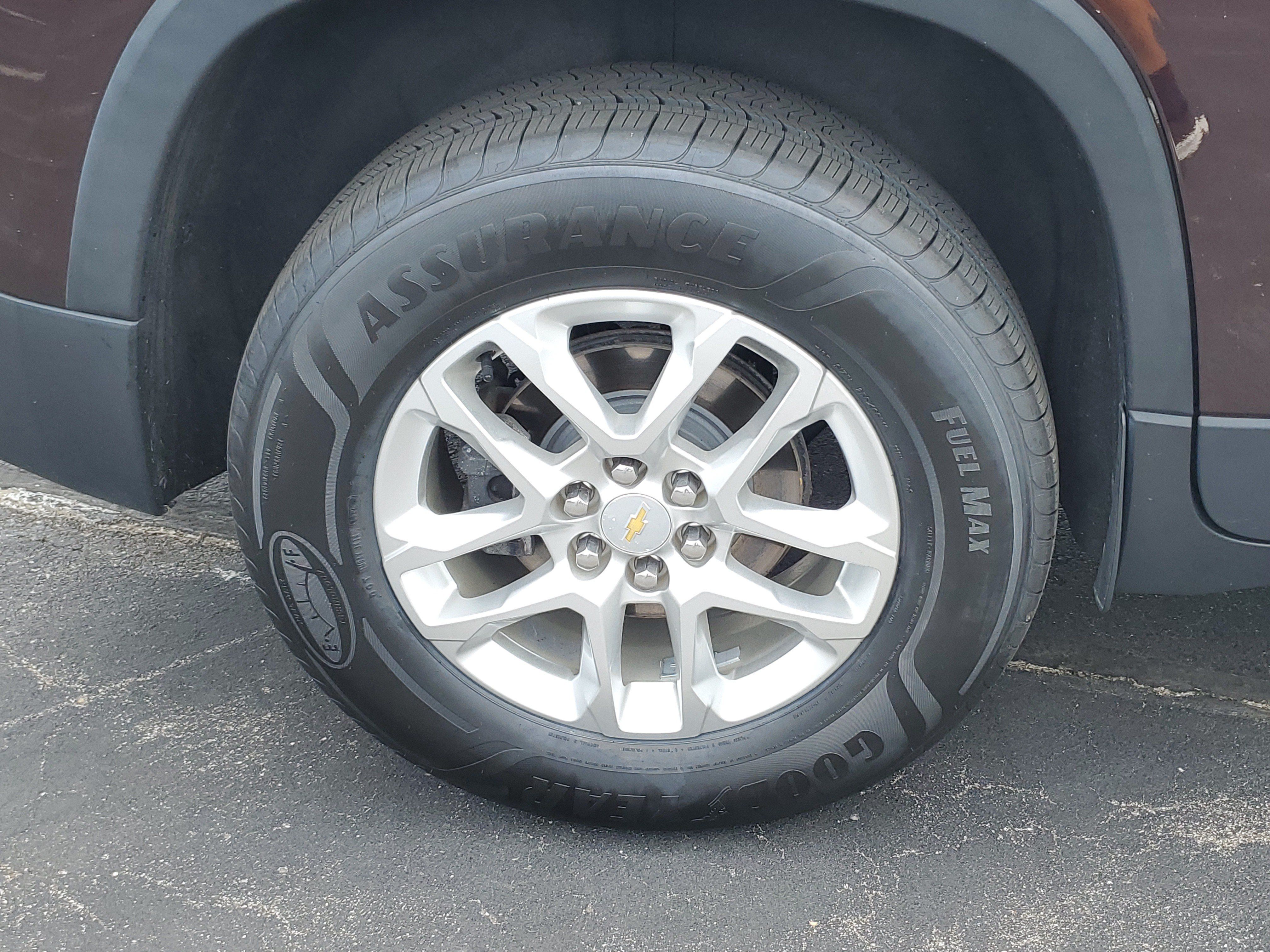 Used 2020 Chevrolet Traverse LT FWD image 6