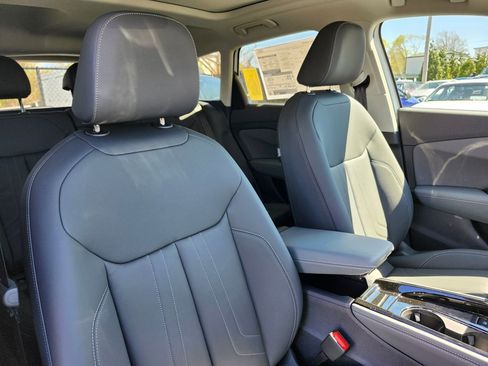 New 2026 Audi Q3 quattro 2.0T AWD/4WD image 17