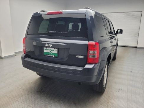 Used 2014 Jeep Patriot Latitude w/ Sun/Sound Group AWD/4WD image 7