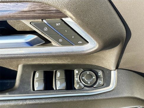 Used 2024 Chevrolet Silverado 2500 LTZ w/ LTZ Plus Package image 19