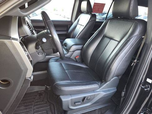 Used 2021 Ford Expedition Max XLT image 12