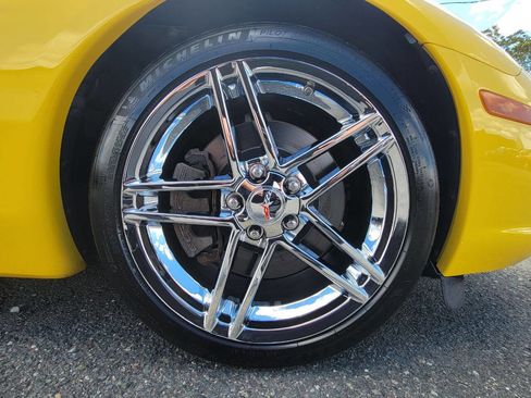 Used 2005 Chevrolet Corvette Convertible w/ Preferred Equipment Group image 37