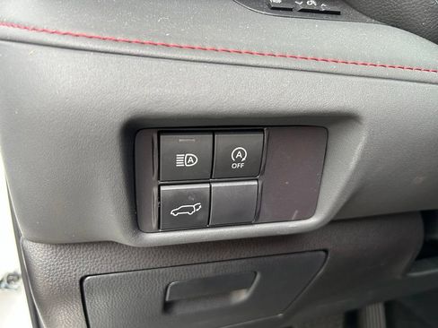 Certified 2024 Toyota Highlander XSE FWD image 20