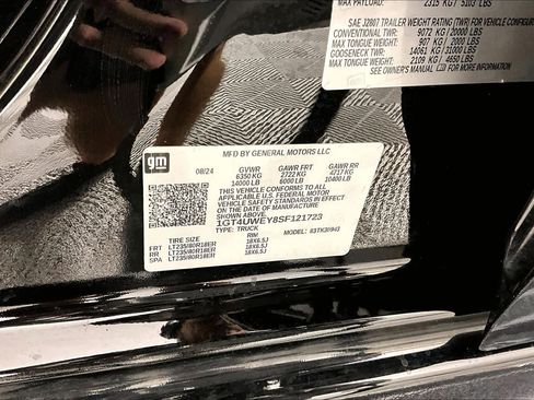 Used 2025 GMC Sierra 3500 Denali w/ Denali Reserve Package image 32