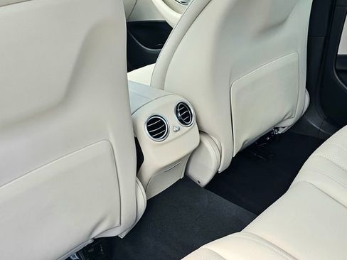 Certified 2017 Mercedes-Benz E 300 4MATIC image 23
